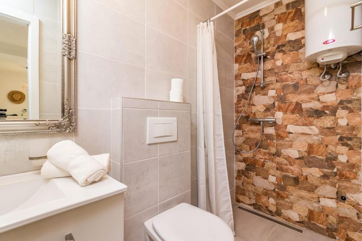 Gridolina Apartment Pula Ngoại thất bức ảnh