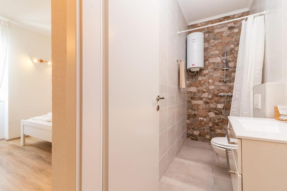 Gridolina Apartment Pula Ngoại thất bức ảnh