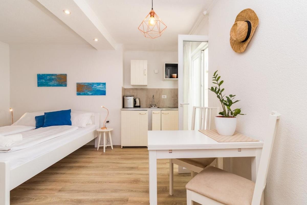 Gridolina Apartment Pula Ngoại thất bức ảnh